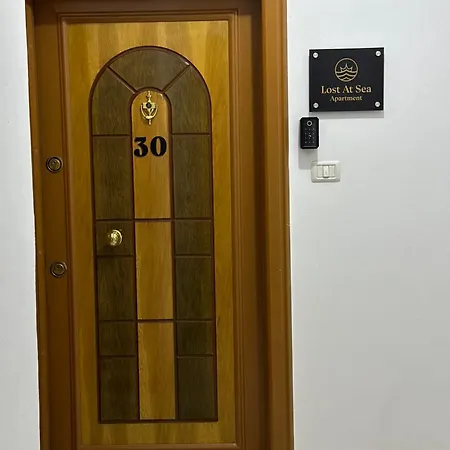 Lost At Sea Sarandë